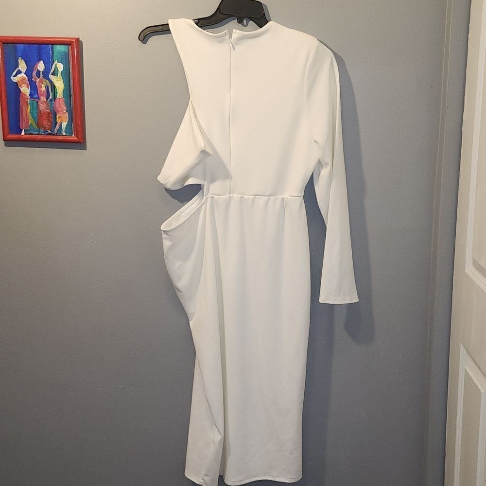 Pretty Little Thing Dress  - Picture 5 of 11
